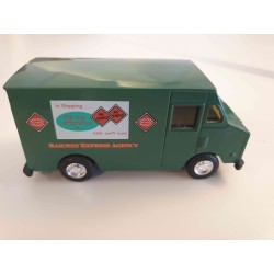 Vintage Delivery Step Van 1:43 Ertl